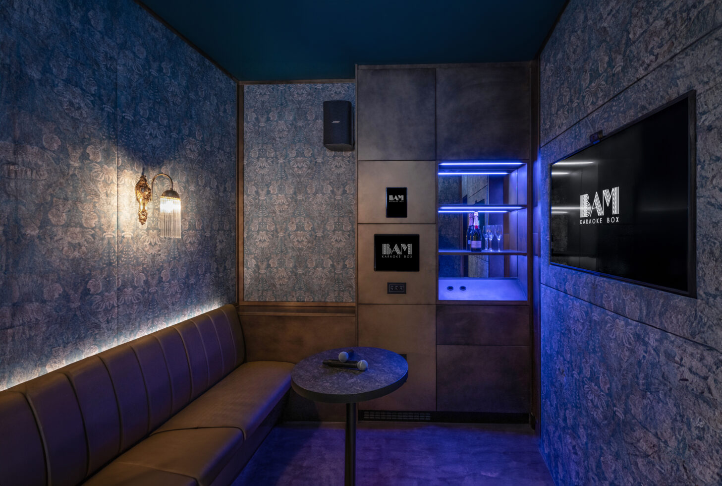 The Blue Carriage Room